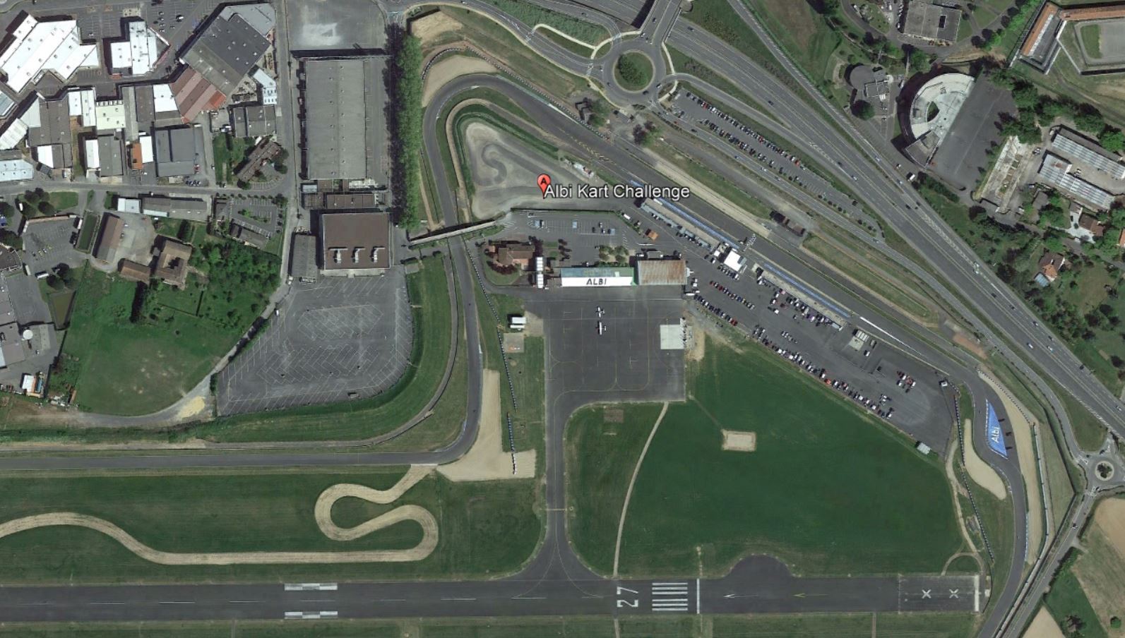 accès, info pratique et pilotage au Circuit karting d'Albi vue du ciel